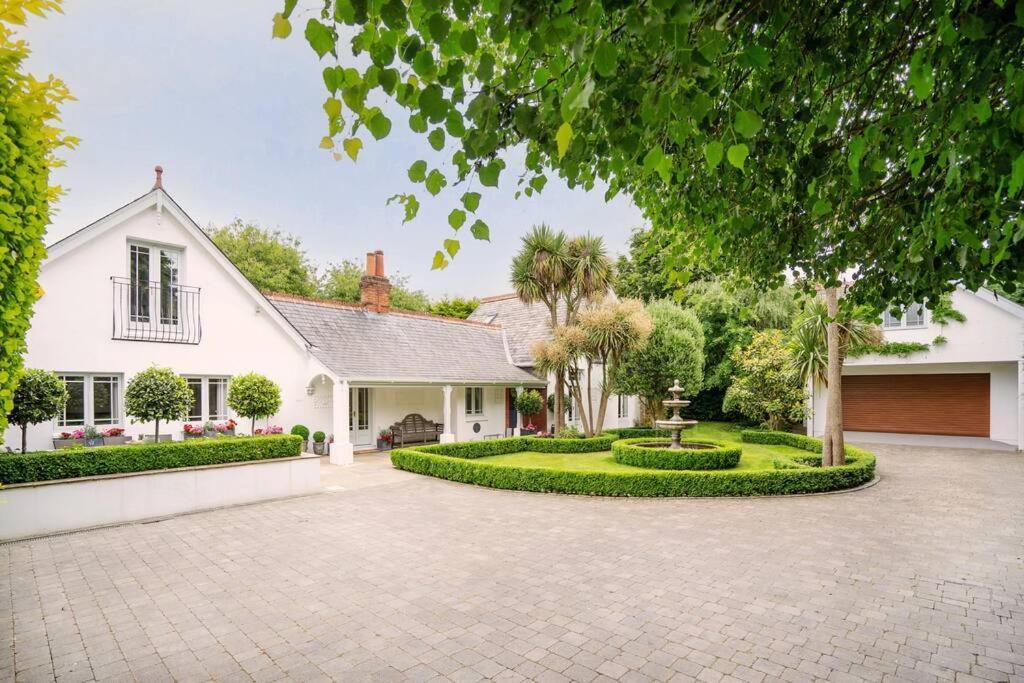 Eton Oasis Villa
